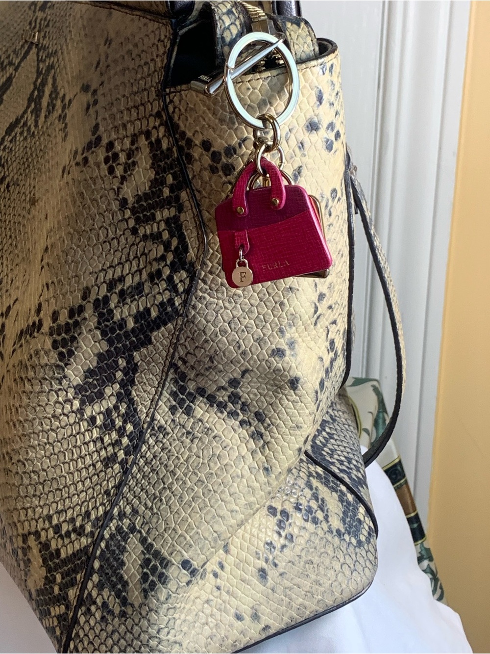 Furla Python embossed Leather Tote/satchel - Picture 5 of 15